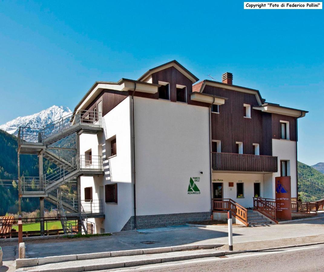 Хостел Casa Del Parco Dell'Adamello Di Вецца-д'Ольйо Екстер'єр фото